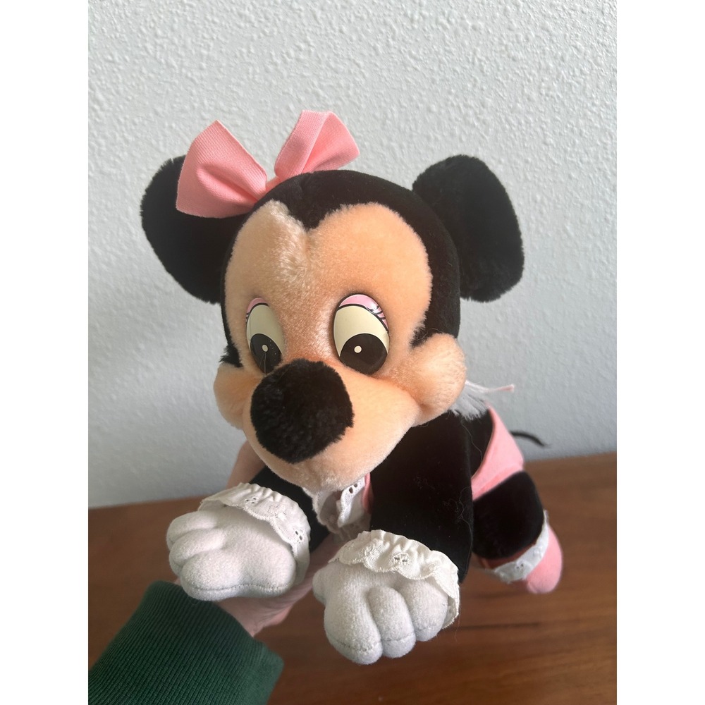 Vintage 1984 Disney Parks Baby Minnie‎ Mouse Crawling Plush Pink Diaper Lace